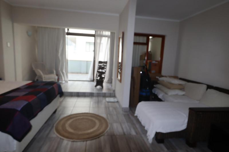 To Let 2 Bedroom Property for Rent in Sea Point Western Cape
